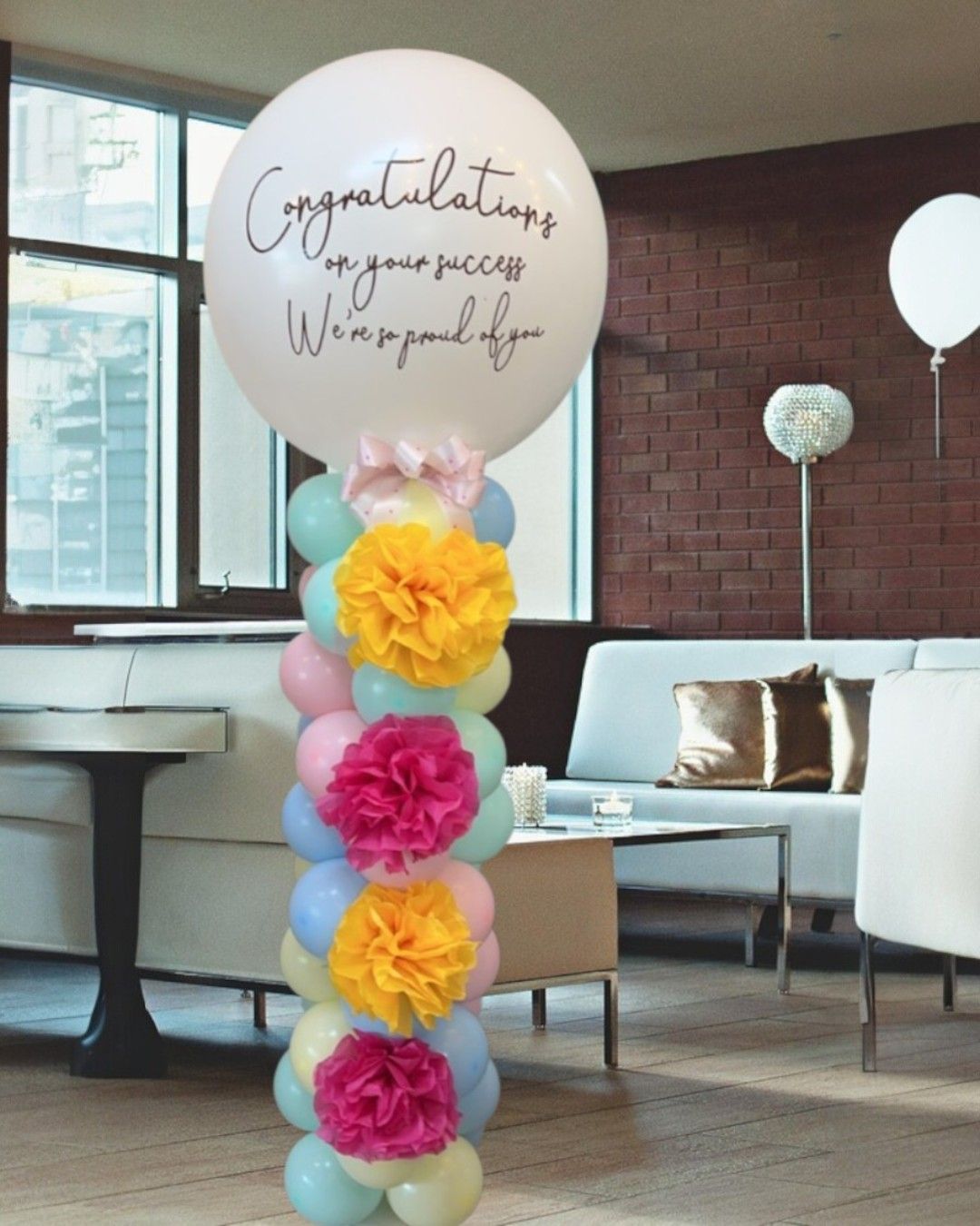รับปริญญา & แสดงความยินดี — ผลงาน BalloonCircle